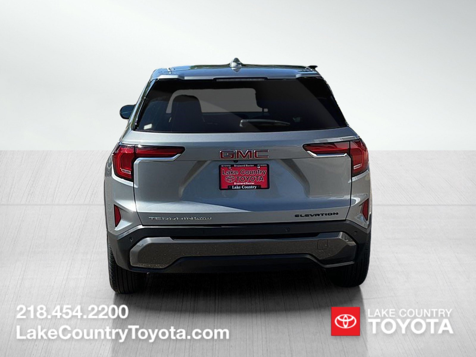 Used 2025 GMC Terrain Elevation AWD/4WD image 4
