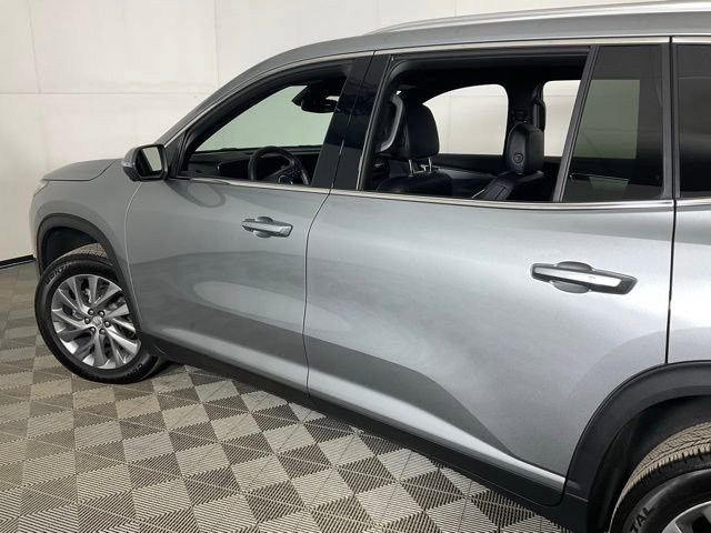 Used 2025 Buick Enclave Preferred image 36