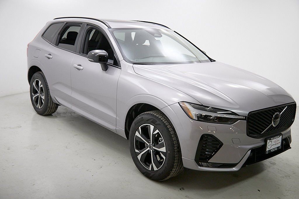 New 2026 Volvo XC60 B5 Core w/ Climate Package image 4