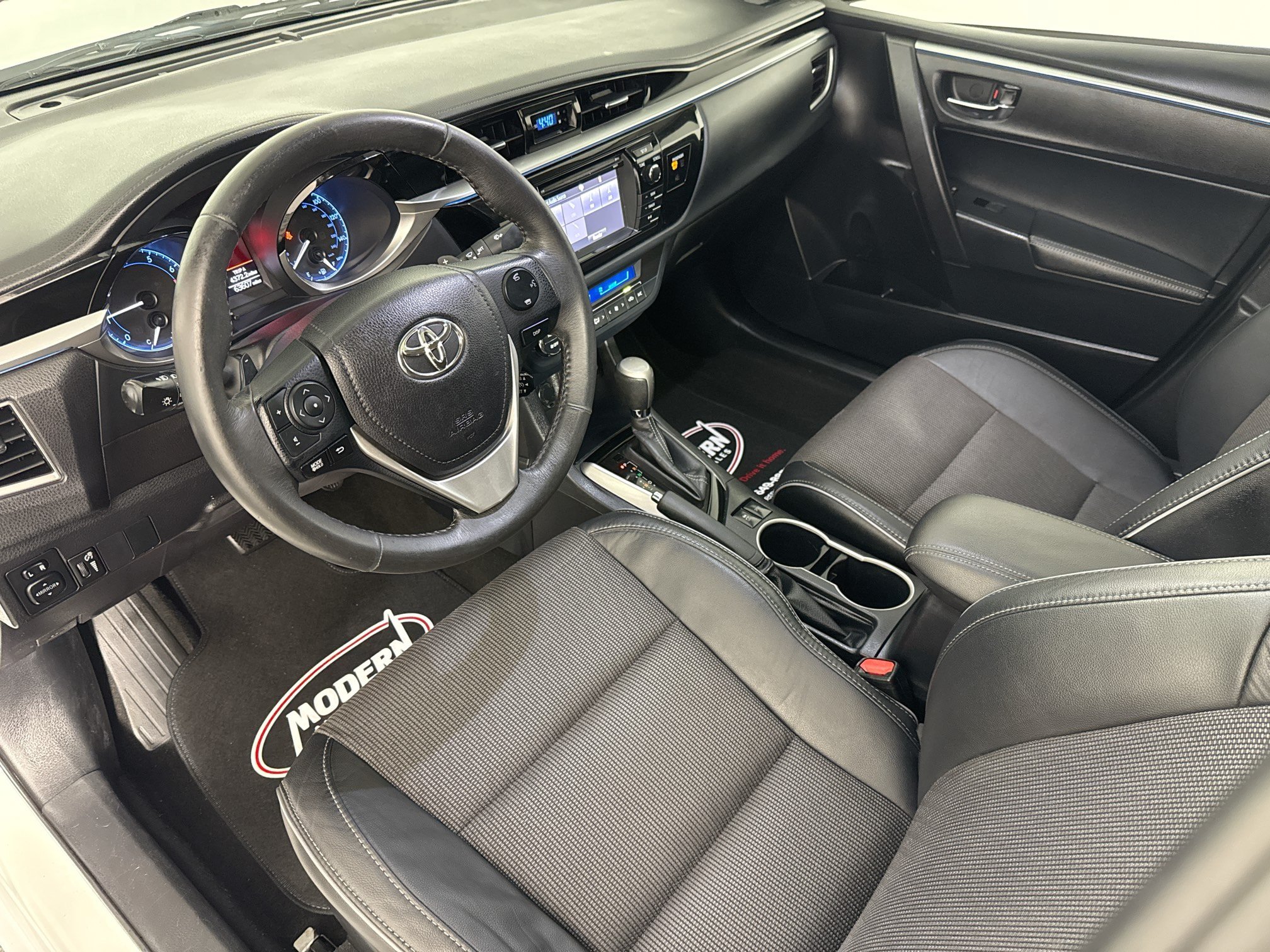 Used 2016 Toyota Corolla S FWD image 19