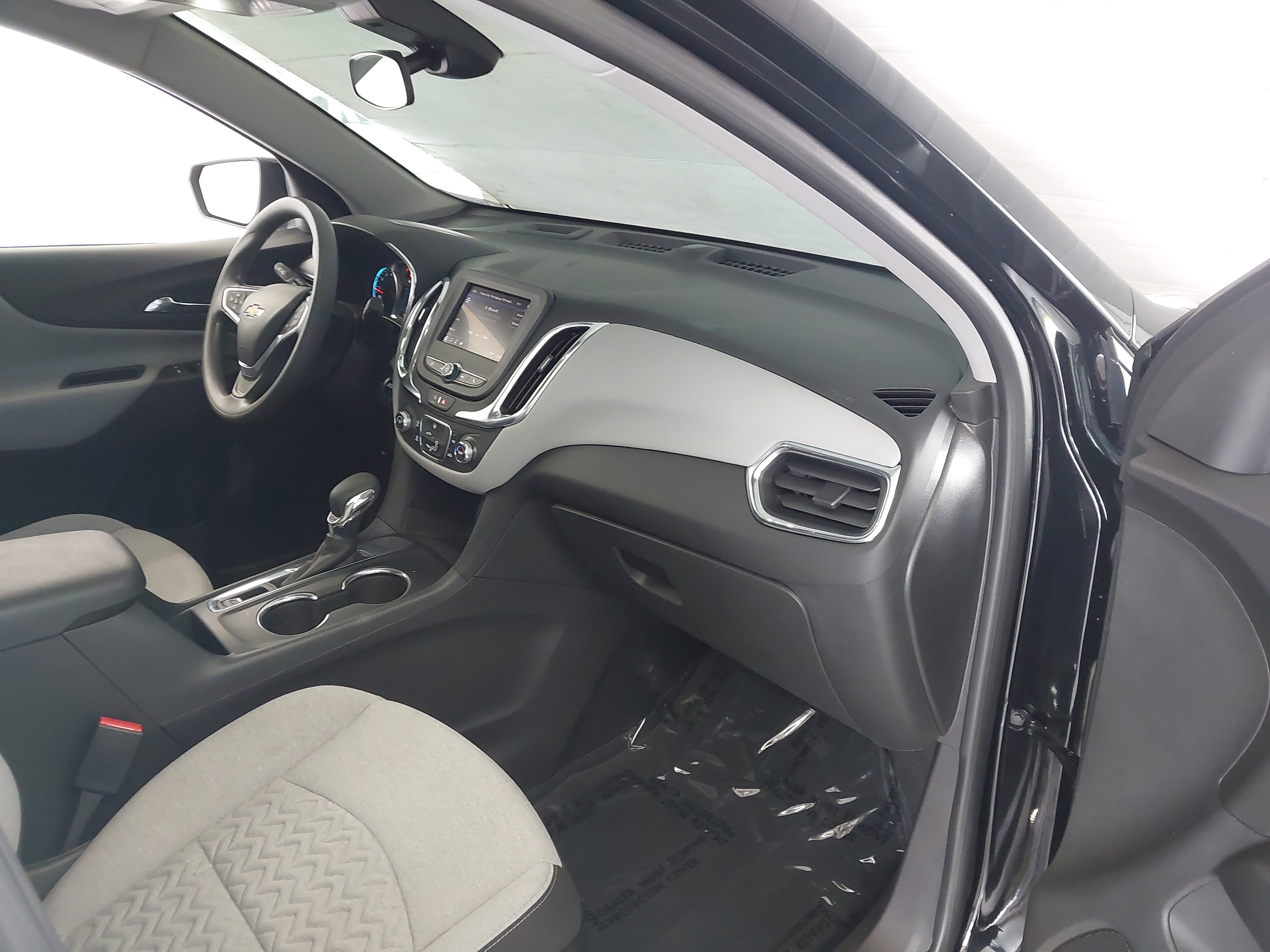 Used 2023 Chevrolet Equinox LT FWD image 29