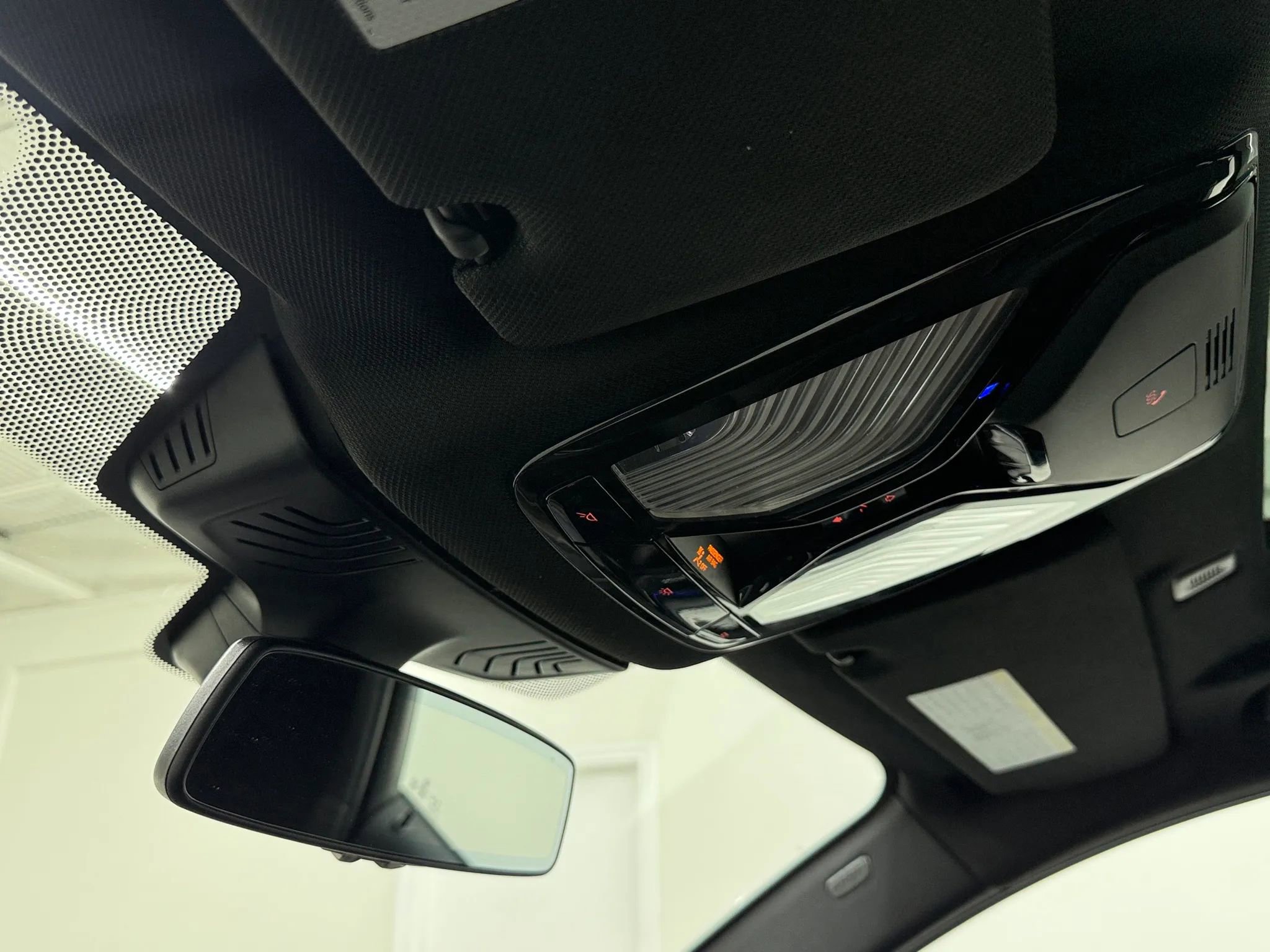 Used 2019 BMW 540i w/ M Sport Package image 24