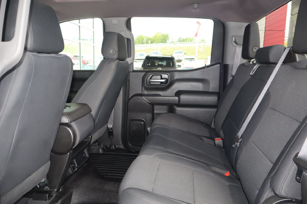 Used 2019 Chevrolet Silverado 1500 Custom Trail Boss w/ Custom Convenience Package AWD/4WD image 32
