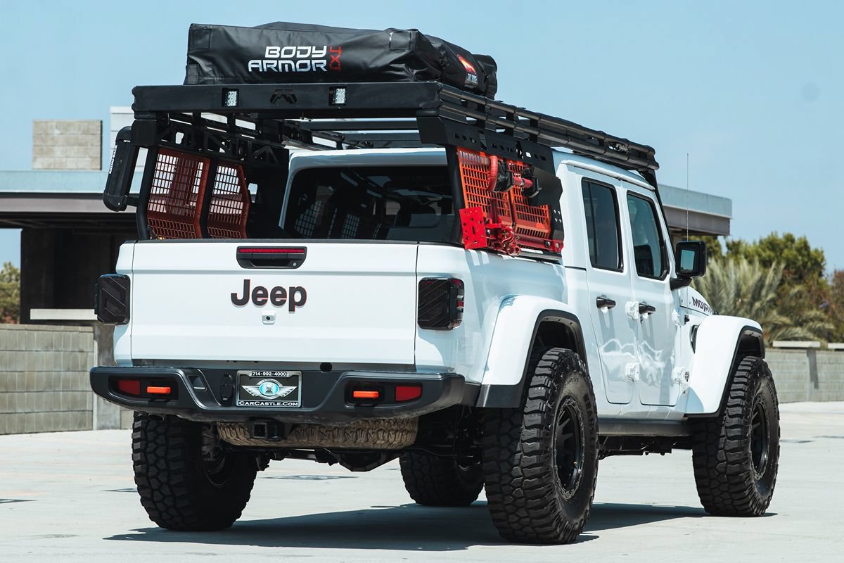 Used 2023 Jeep Gladiator Mojave w/ Cold Weather Group AWD/4WD image 6