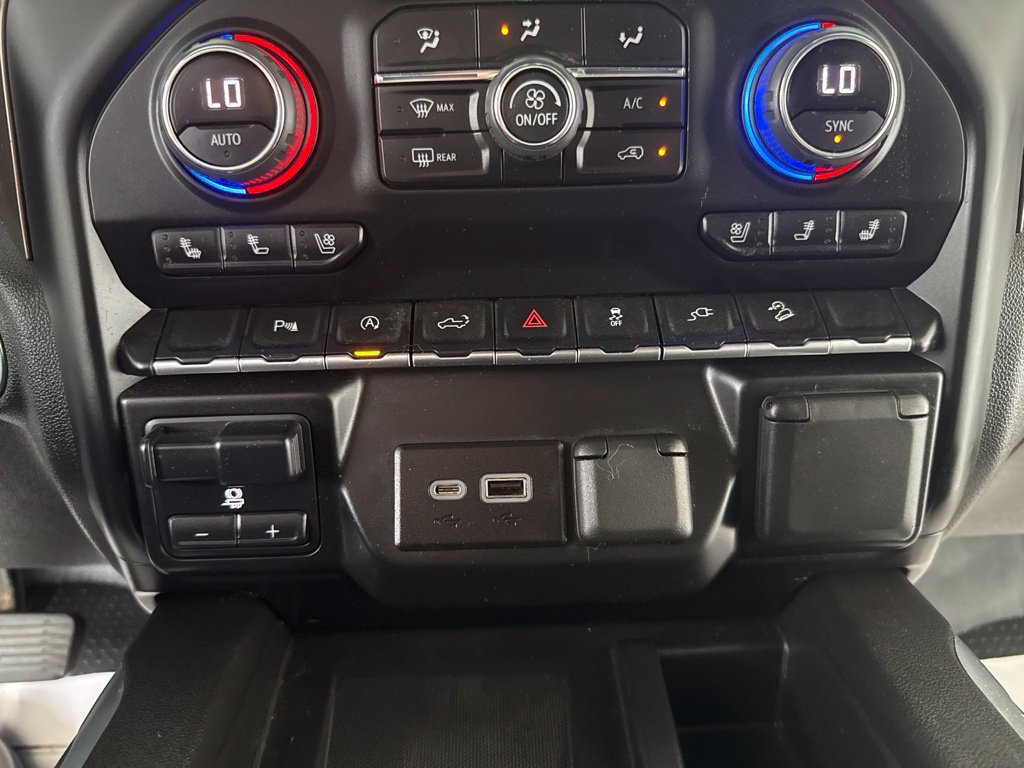 Used 2022 Chevrolet Silverado 1500 High Country w/ Z71 Off-Road Package AWD/4WD image 35