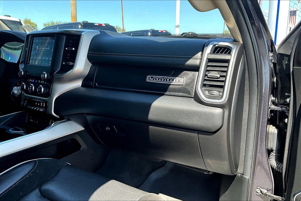 Used 2019 RAM 1500 Laramie AWD/4WD image 16