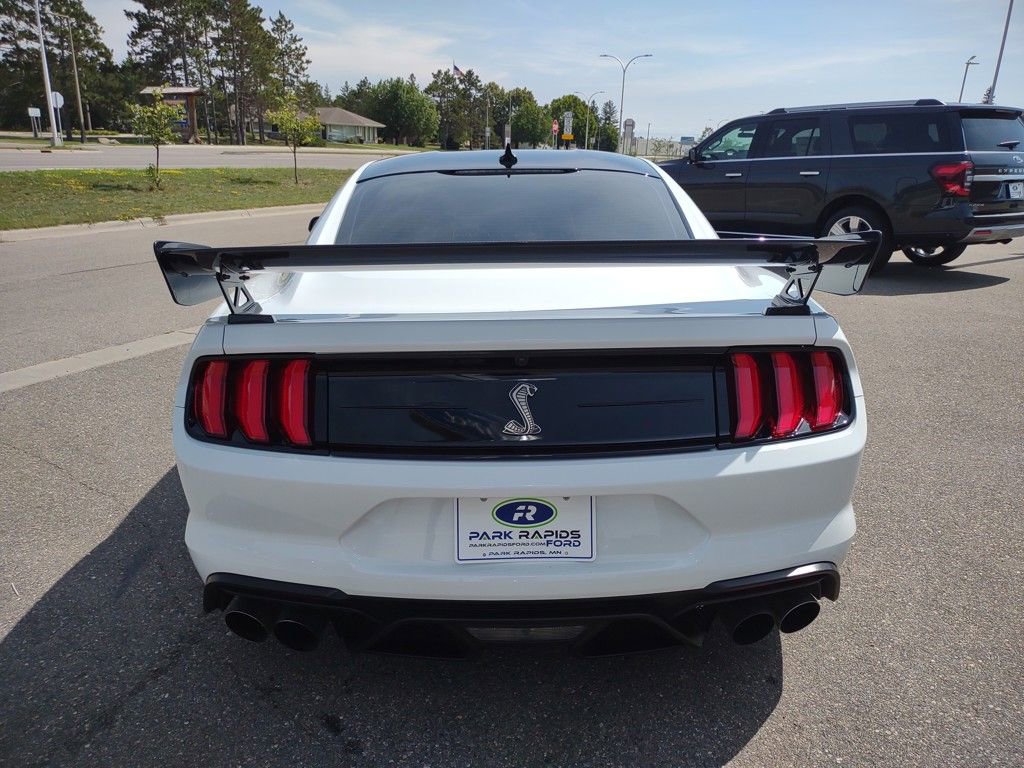 Used 2020 Ford Mustang Shelby GT500 w/ Carbon Fiber Track Pack image 4