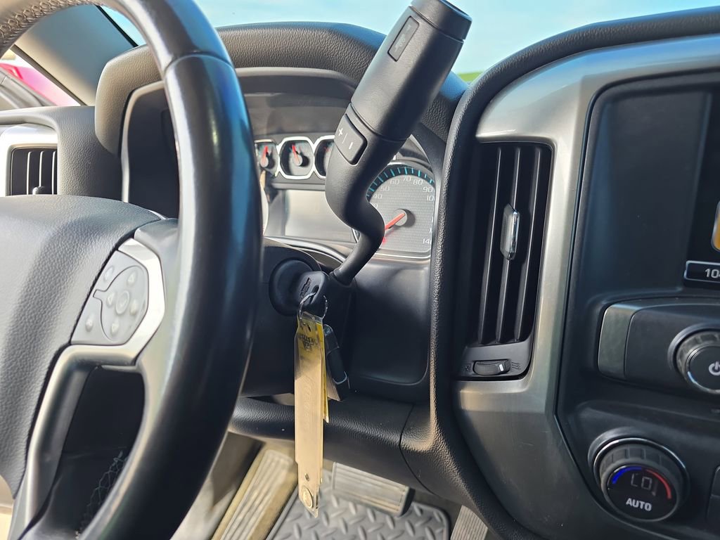 Used 2017 Chevrolet Silverado 1500 LT w/ All Star Edition AWD/4WD image 24