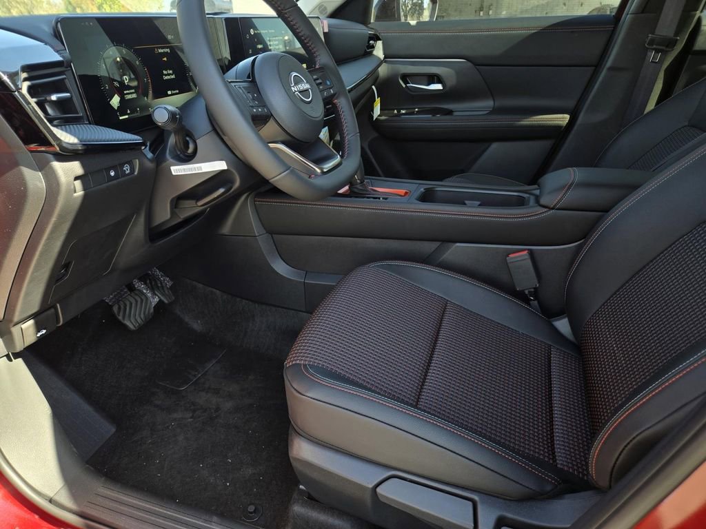 New 2026 Nissan Kicks SR FWD image 16