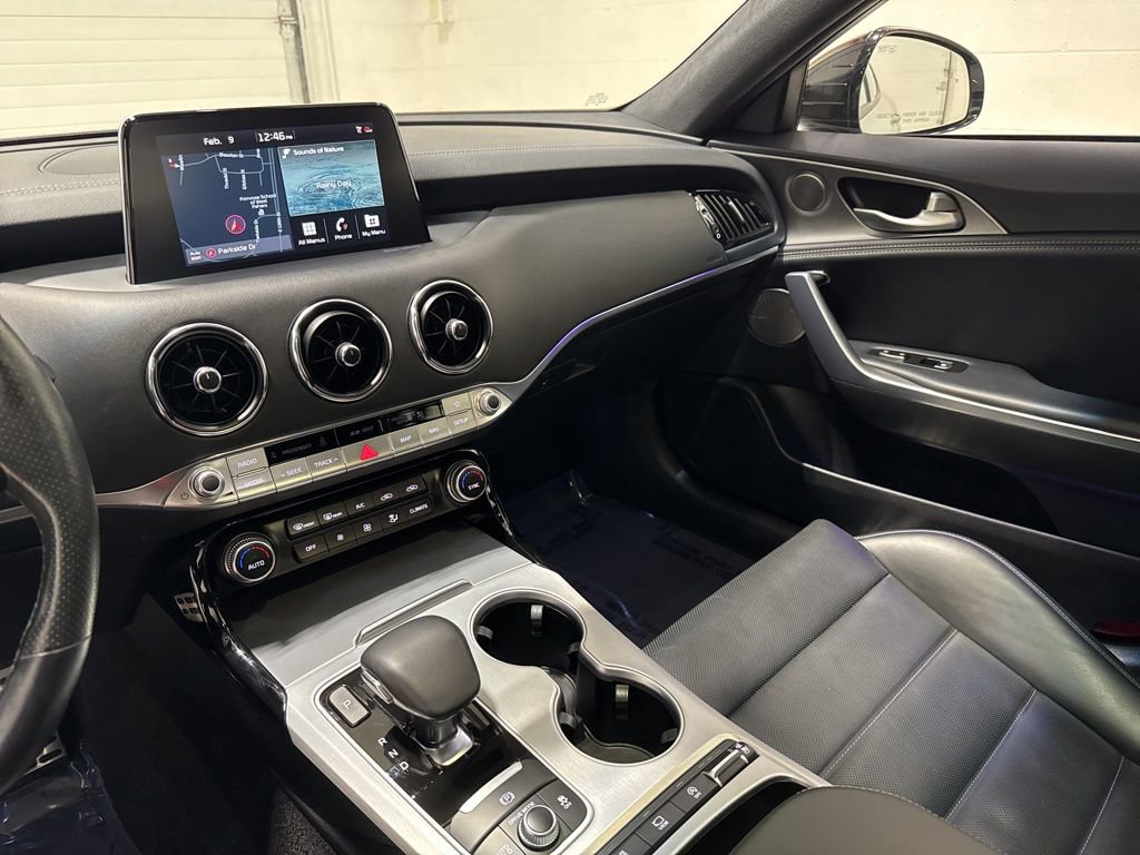 Used 2021 Kia Stinger GT2 image 15