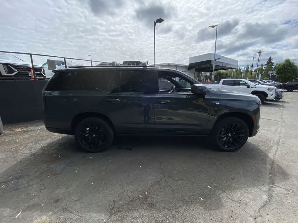 Certified 2026 Cadillac Escalade Sport w/ LPO, ONYX Package AWD/4WD image 7