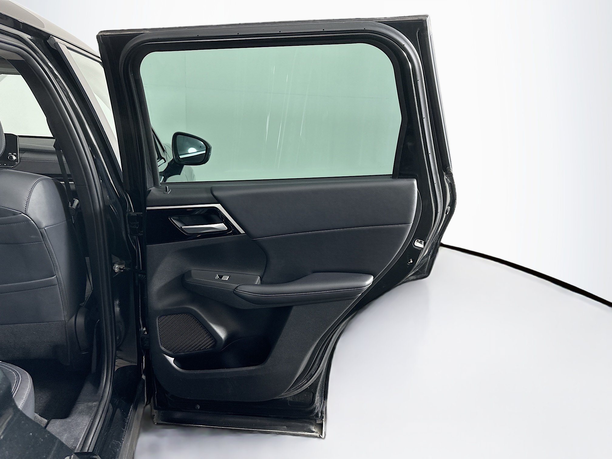 Used 2023 Mitsubishi Outlander SE FWD image 32