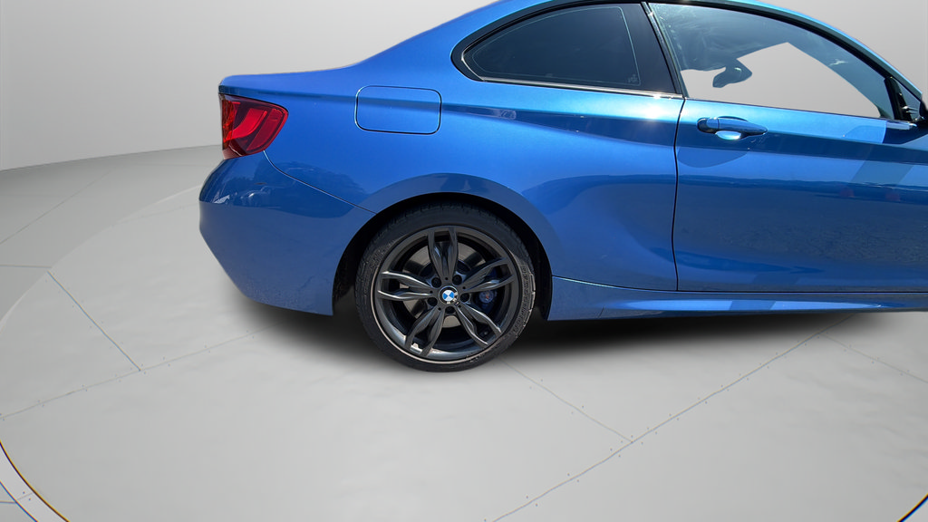 Used 2016 BMW M235i xDrive Coupe AWD/4WD image 32