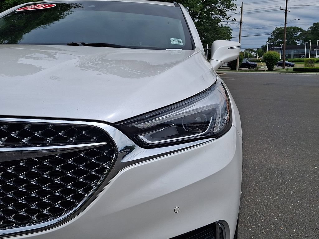 Used 2021 Buick Enclave Avenir w/ Avenir Technology Package AWD/4WD image 9