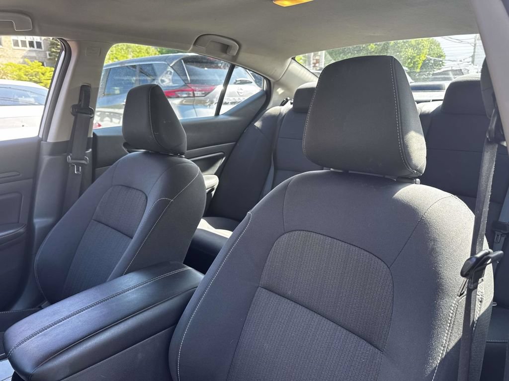 Used 2024 Nissan Altima 2.5 SV FWD image 16