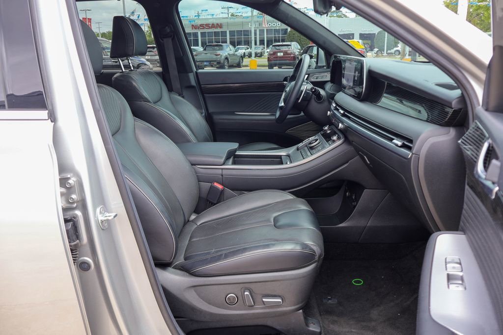 Used 2024 Hyundai Palisade Calligraphy image 8