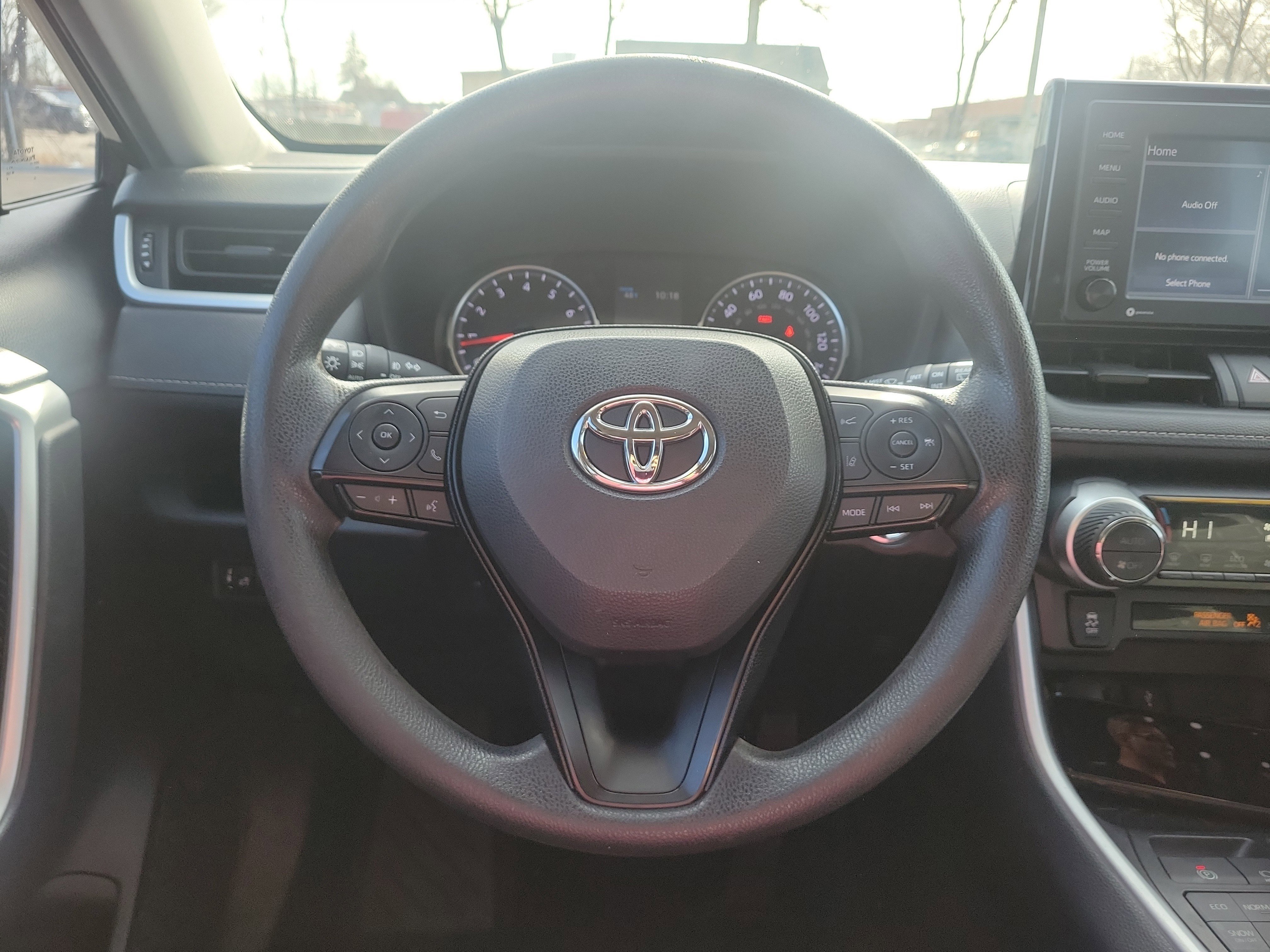 Used 2021 Toyota RAV4 XLE image 20