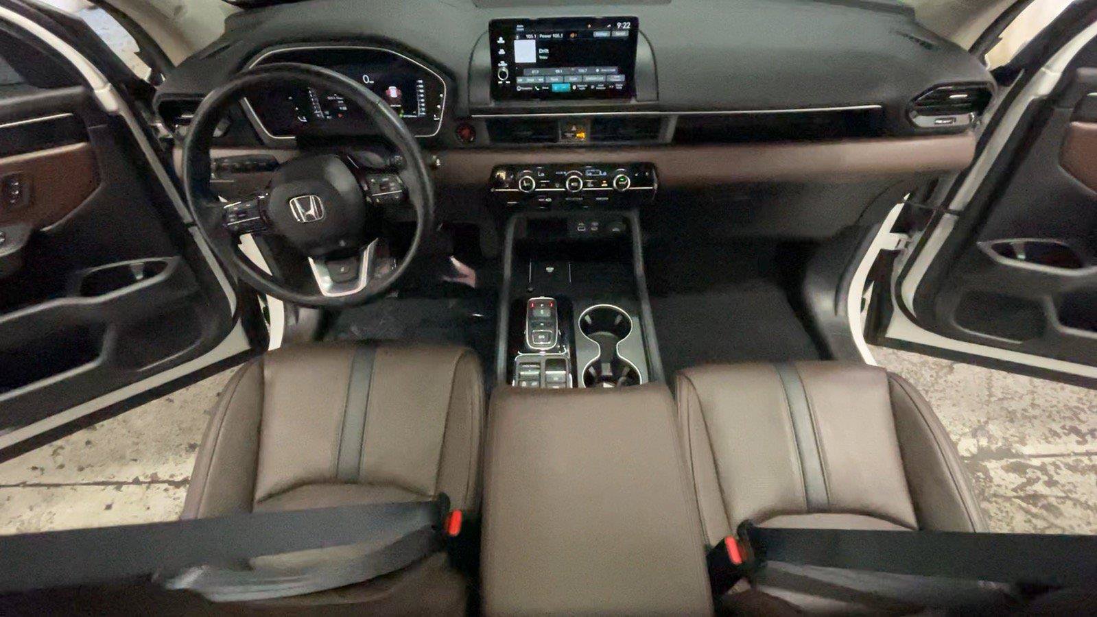 Used 2025 Honda Pilot Elite image 26