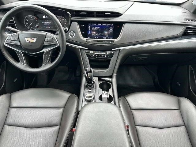 Certified 2025 Cadillac XT5 Premium Luxury w/ LPO, Floor Liner Package AWD/4WD image 14