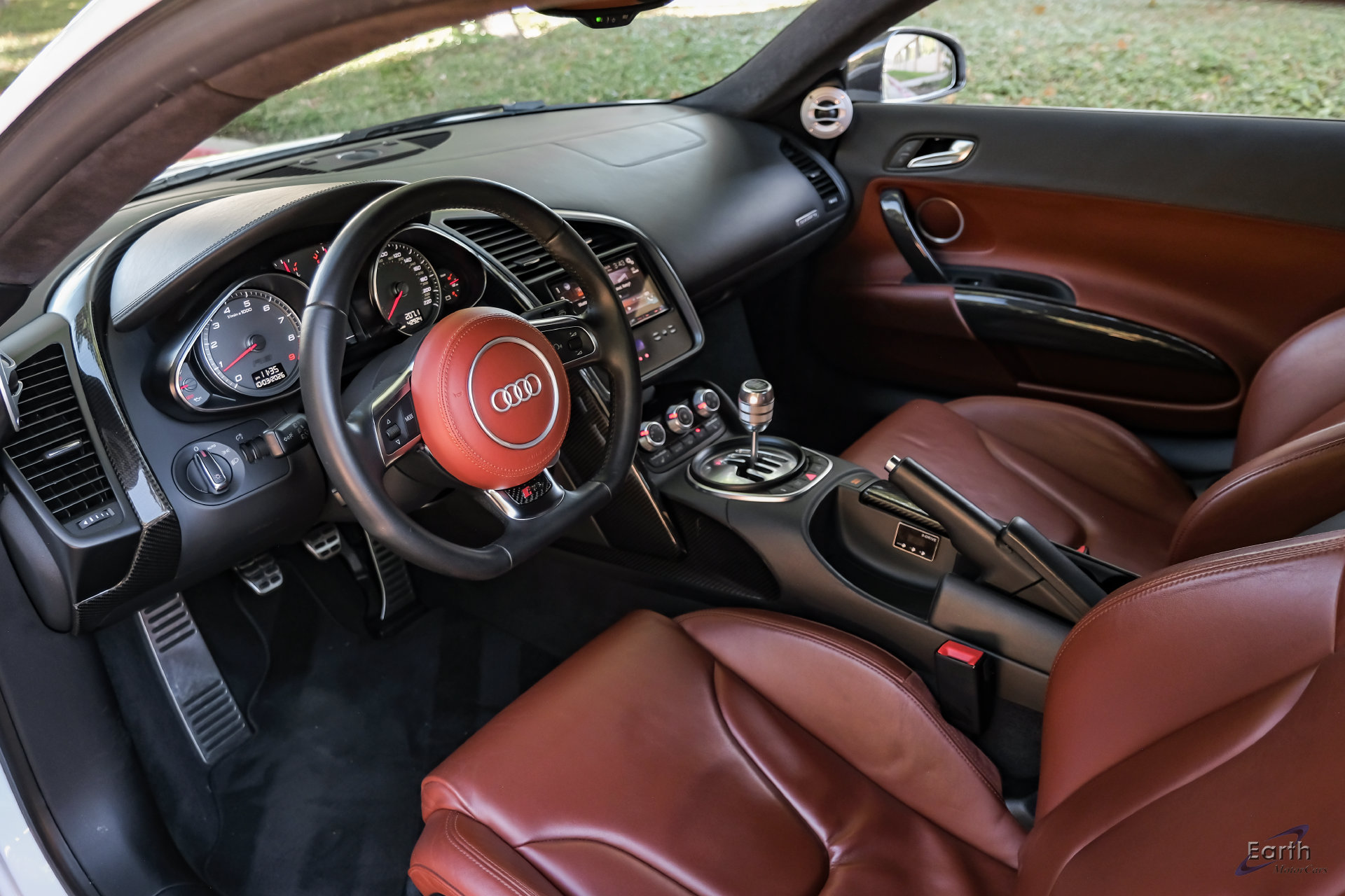 Used 2010 Audi R8 V8 AWD/4WD image 3
