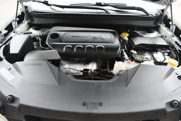 Used 2023 Jeep Cherokee Altitude Lux AWD/4WD image 29