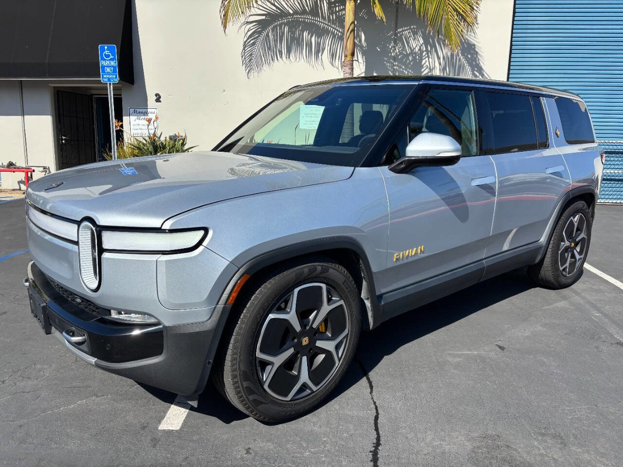 Used 2022 Rivian R1S Launch Edition