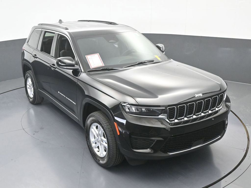 Used 2025 Jeep Grand Cherokee Laredo image 55