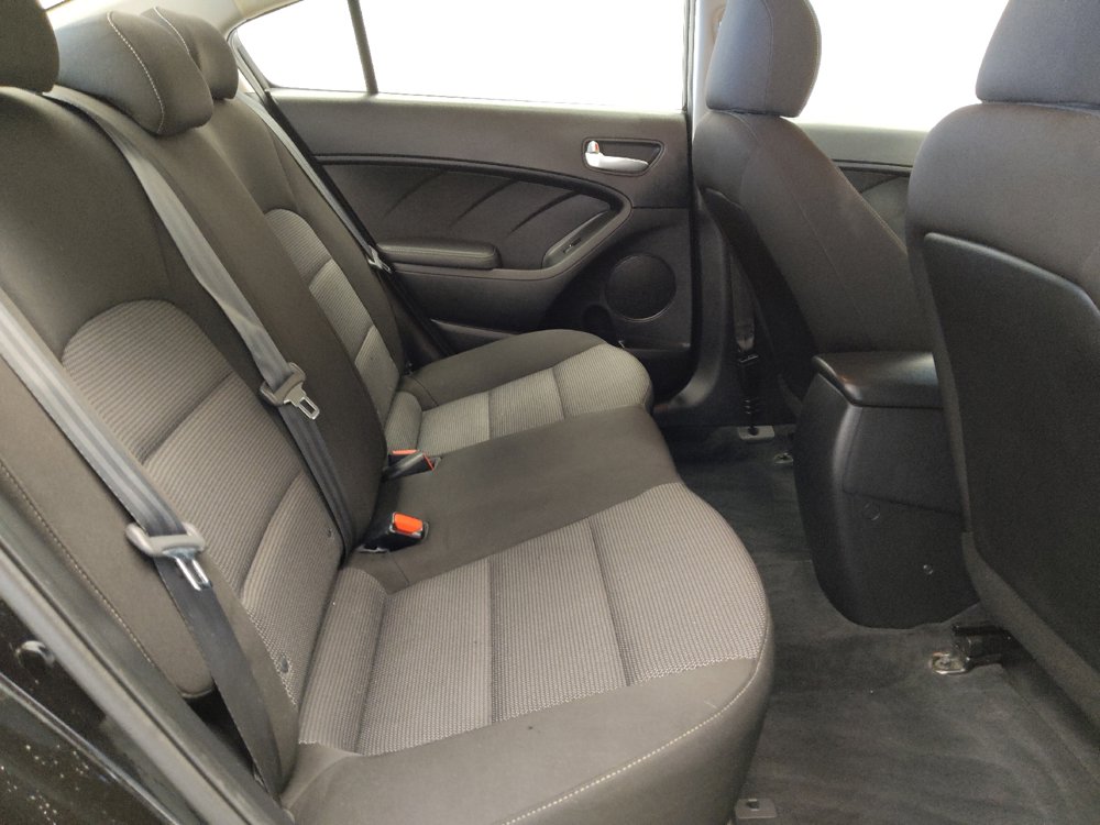 Used 2017 Kia Forte LX FWD image 19