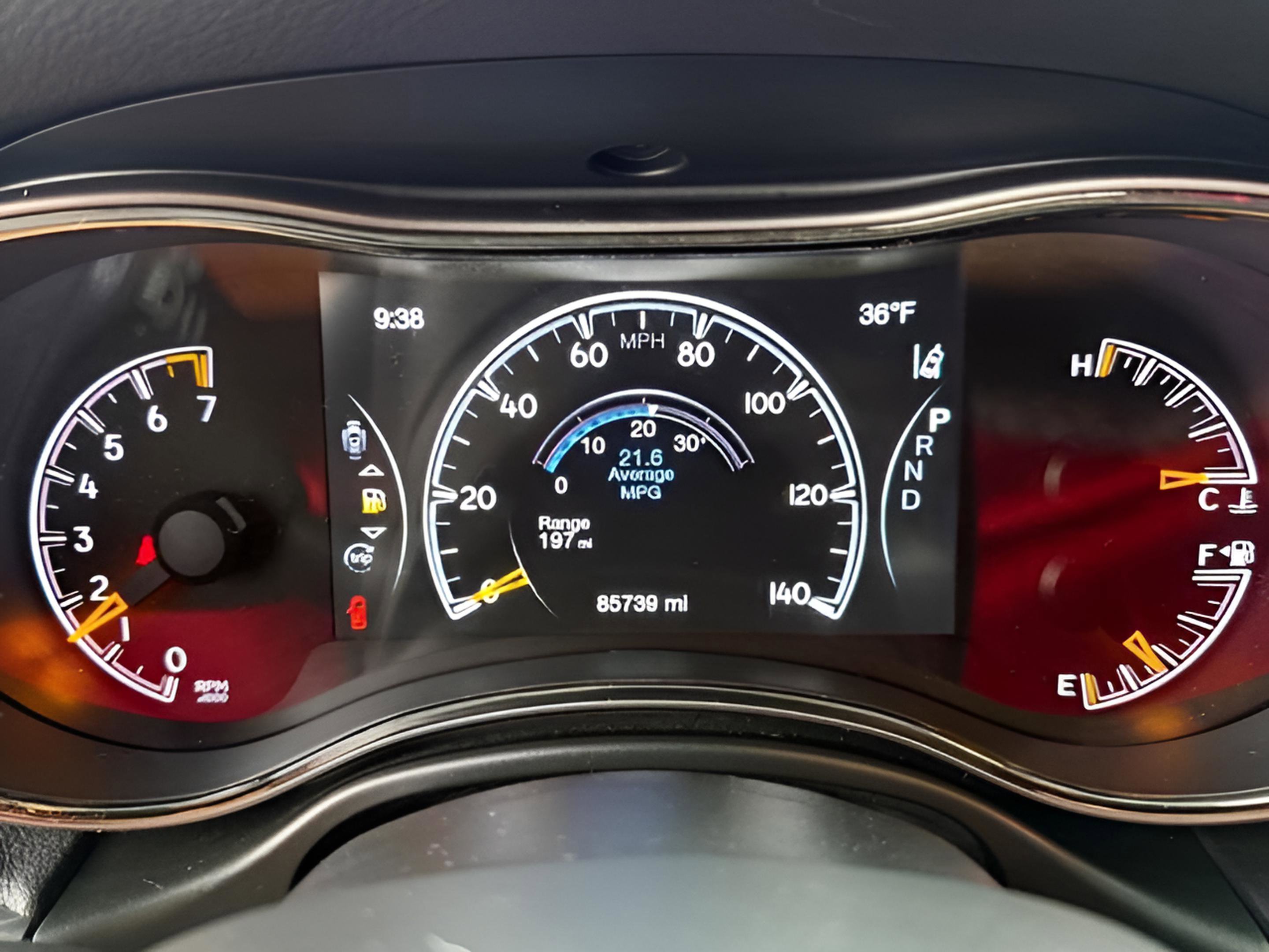 Used 2021 Jeep Grand Cherokee Limited X image 32