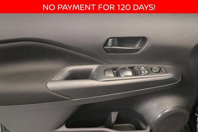 New 2025 Nissan Kicks Play S image 7