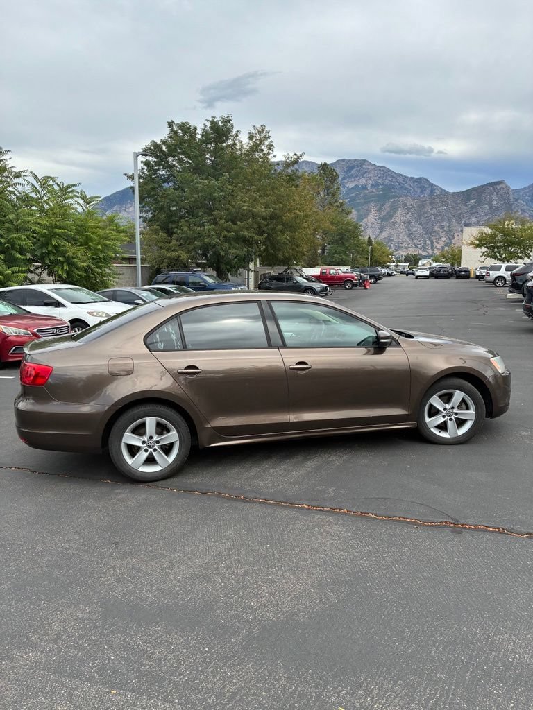 Used 2012 Volkswagen Jetta TDI FWD image 39