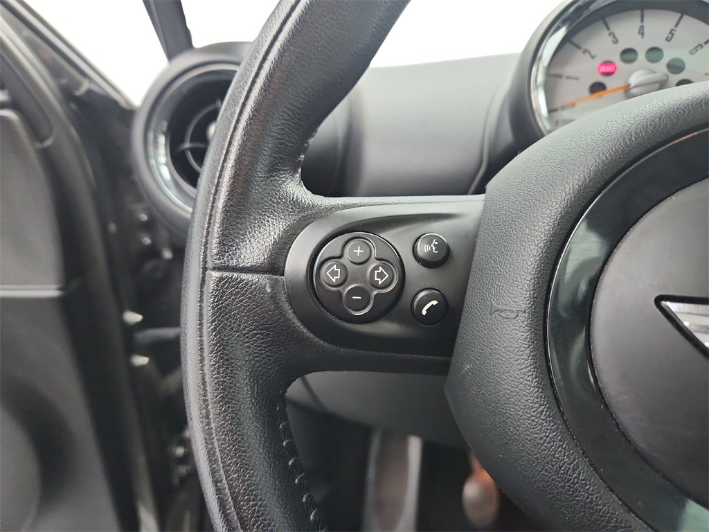 Used 2014 MINI Cooper Countryman image 32