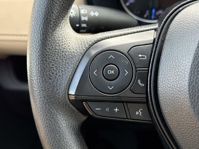 Used 2021 Toyota RAV4 LE image 24