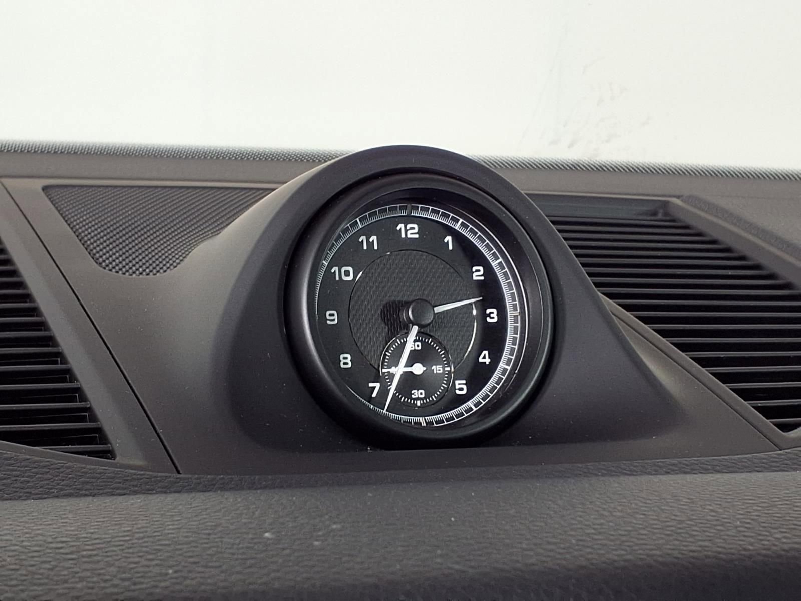 Used 2024 Porsche Macan Turbo image 27