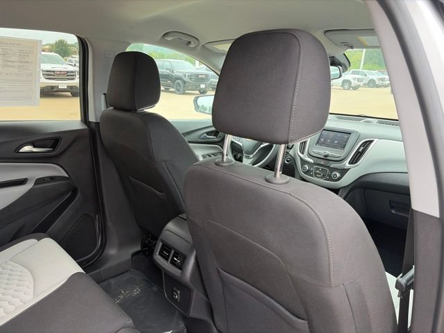 Used 2021 Chevrolet Equinox LS w/ LS Convenience Package AWD/4WD image 45