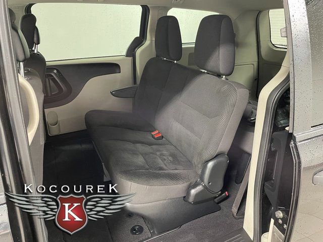 Used 2020 Dodge Grand Caravan SE FWD image 20