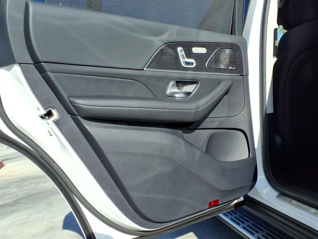 New 2026 Mercedes-Benz GLS 450 4MATIC image 16