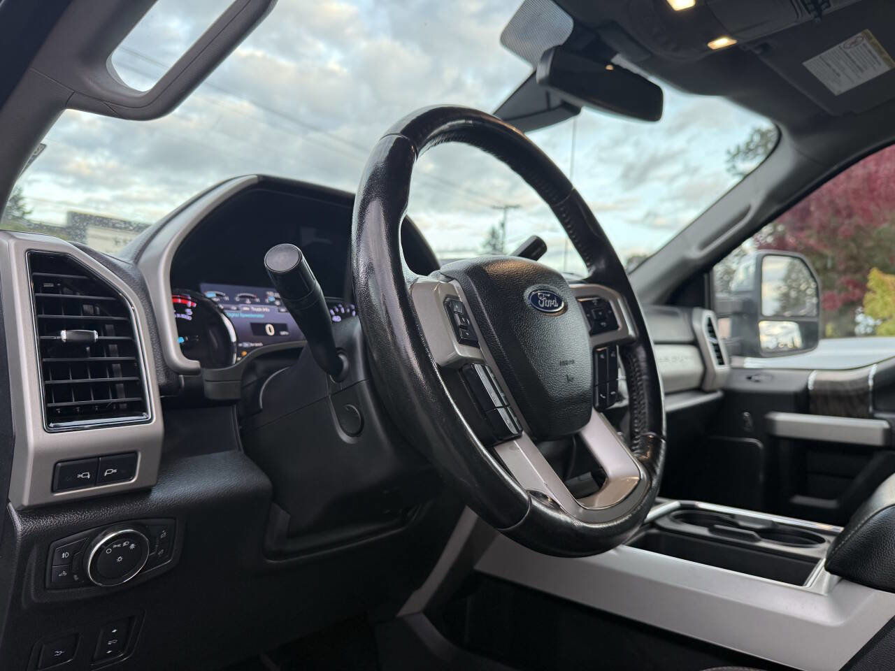 Used 2019 Ford F450 Lariat w/ Lariat Ultimate Package image 3