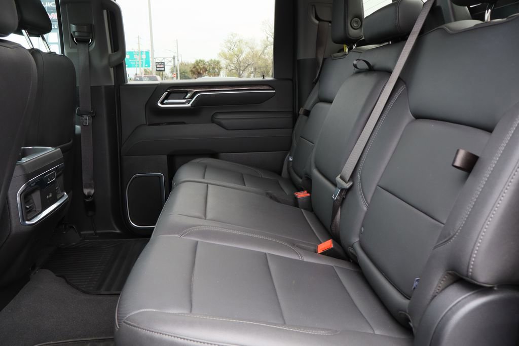 Used 2025 Chevrolet Silverado 2500 LTZ w/ LTZ Plus Package image 26