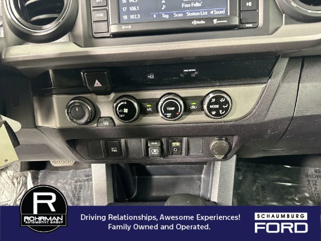 Used 2018 Toyota Tacoma SR5 w/ Exterior Package AWD/4WD image 9