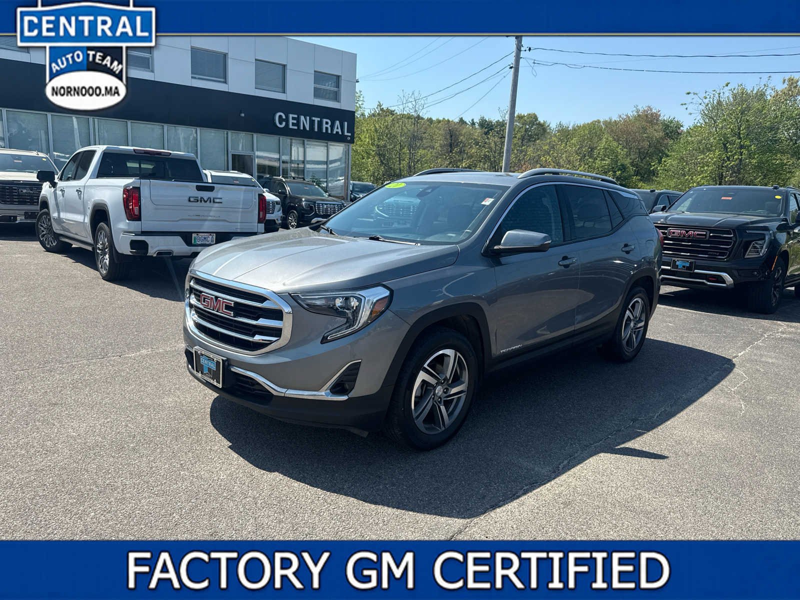 Certified 2021 GMC Terrain SLT w/ Infotainment Package II AWD/4WD image 1