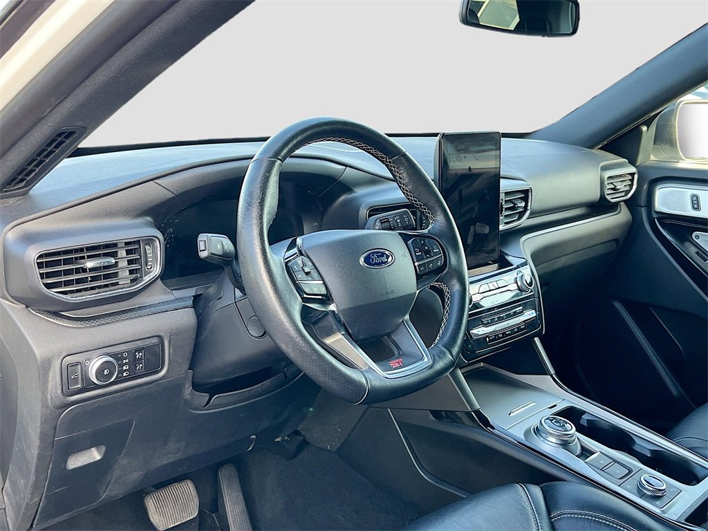 Used 2023 Ford Explorer ST w/ Equipment Group 401A image 9
