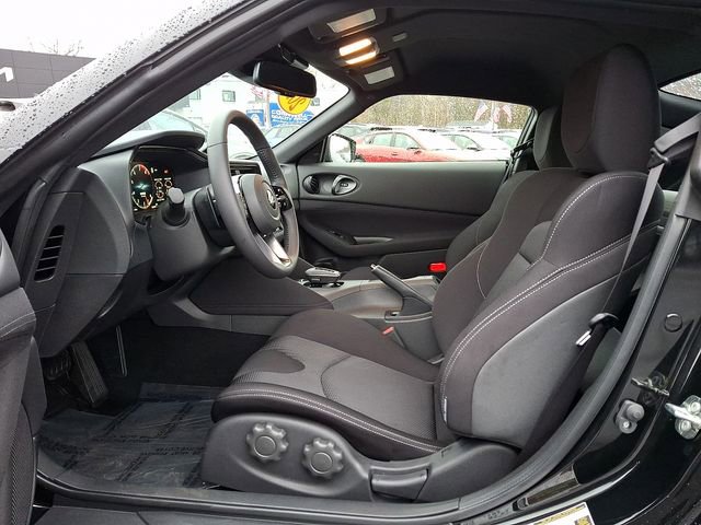 Used 2025 Nissan Z Sport w/ Floor Mat Package image 12