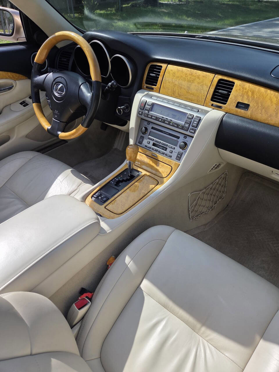Used 2005 Lexus SC 430 Convertible RWD image 4