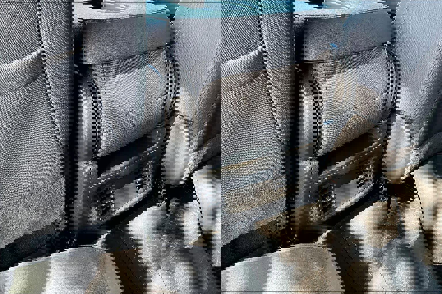 Used 2023 Chevrolet Silverado 1500 Custom image 33