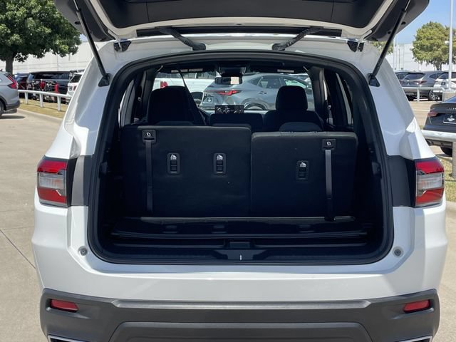 Certified 2025 Honda Pilot Sport image 30