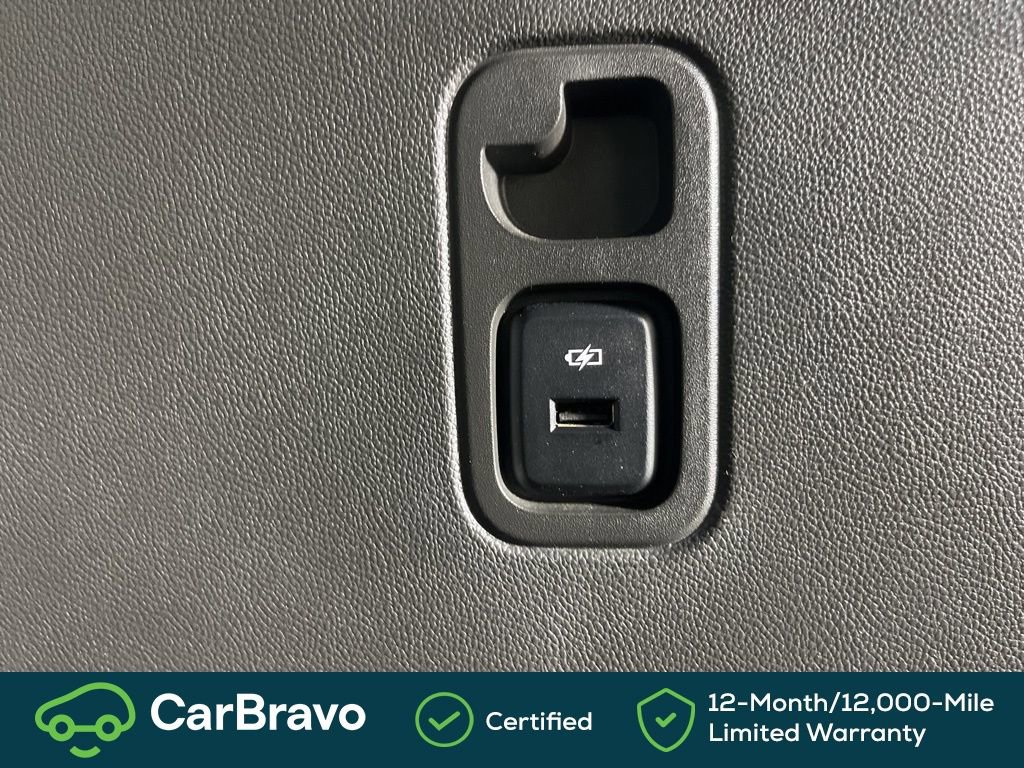 Certified 2023 Chevrolet Traverse LT w/ Rear Camera Mirror Package image 23