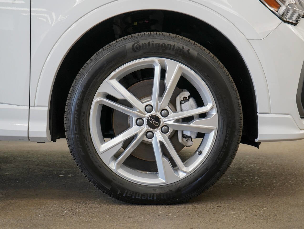 Used 2024 Audi Q3 2.0T Premium Plus w/ Premium Plus Package image 18