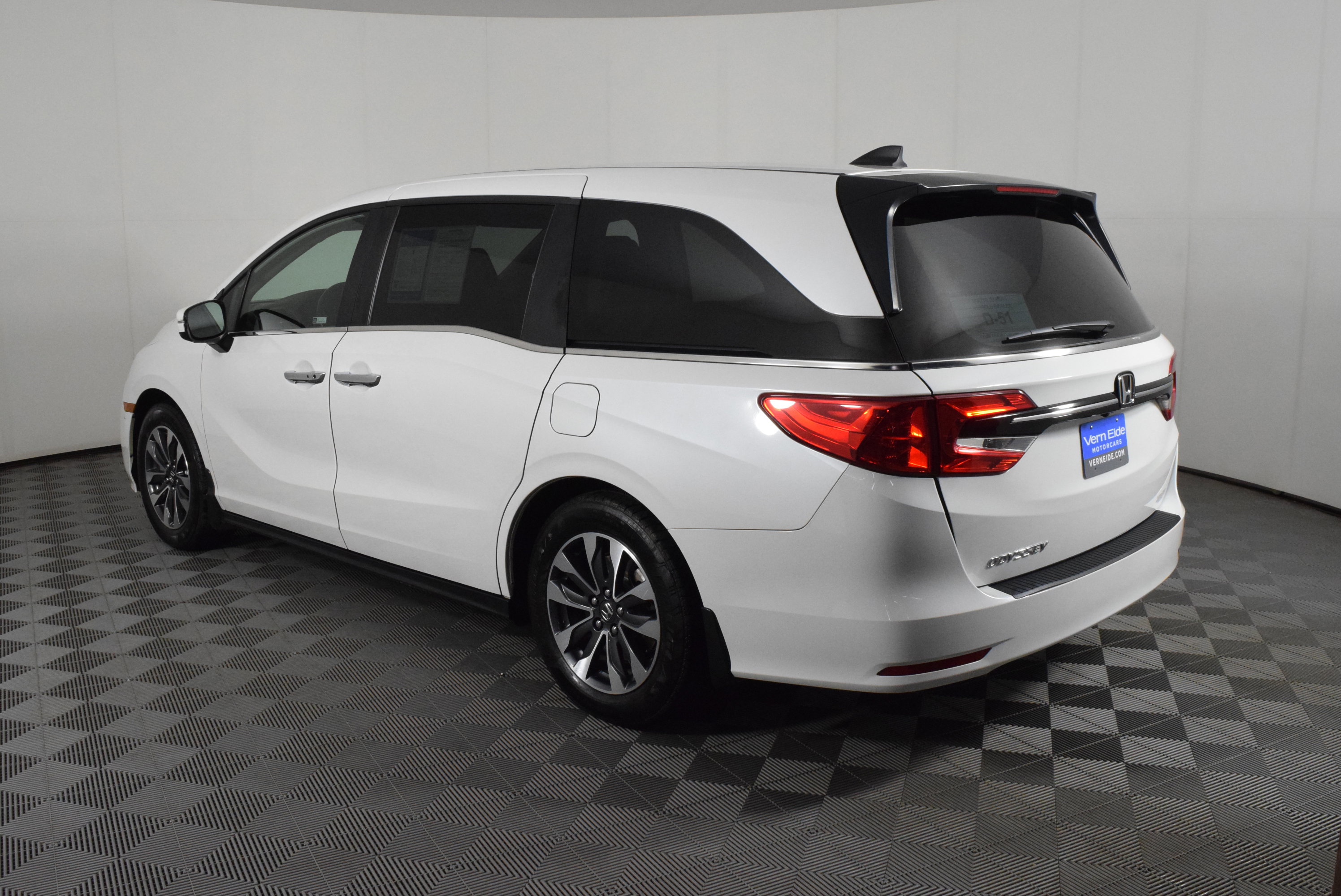 Used 2023 Honda Odyssey EX-L image 8