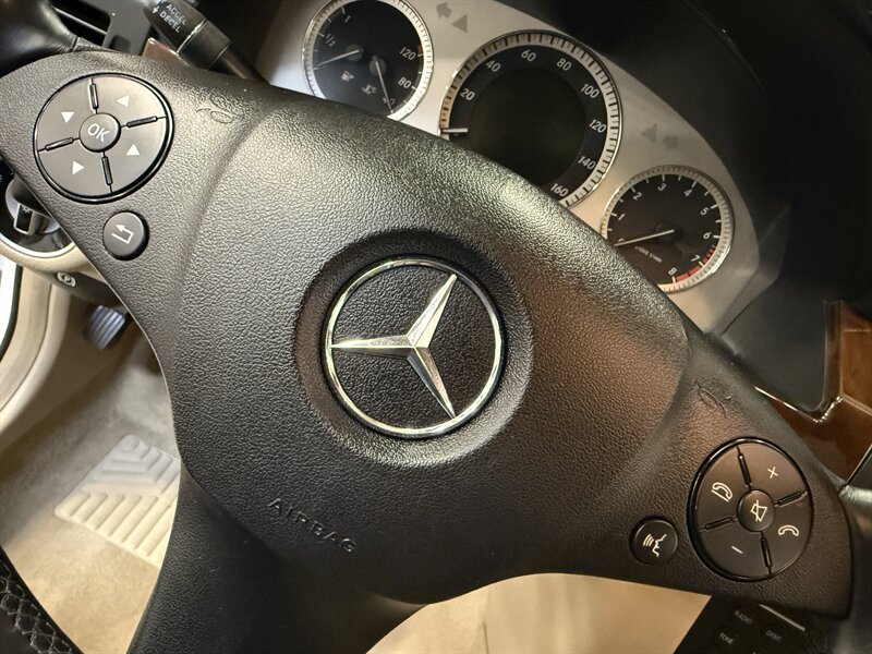 Used 2012 Mercedes-Benz GLK 350 4MATIC image 20